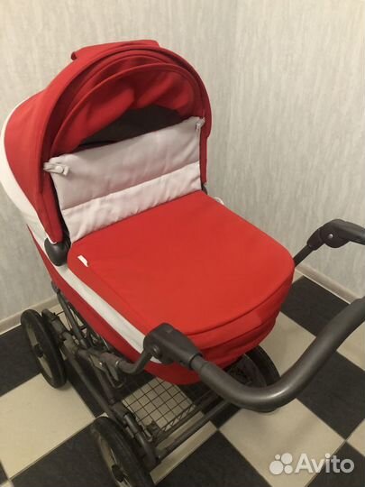 Продам коляску Inglesina Sofia
