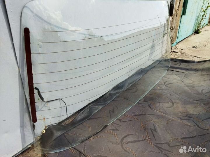Заднее стекло ваз 2107