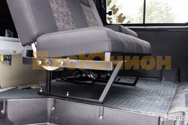 Диван раскладной в салон автомобиля Форд Транзит