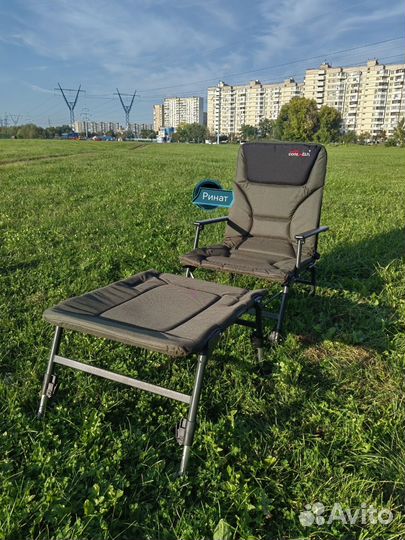 Карповое кресло с подставкой для ног