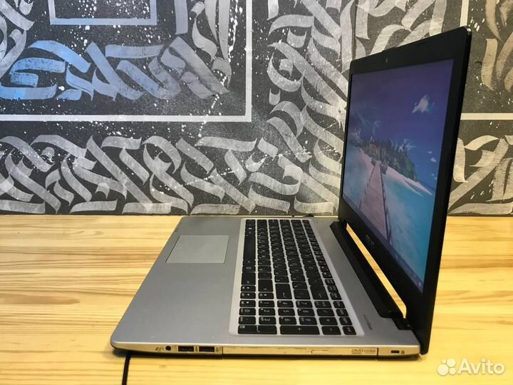 Мощный ноутбук Asus Core-i7/2видеокарты/SSD/6Gb