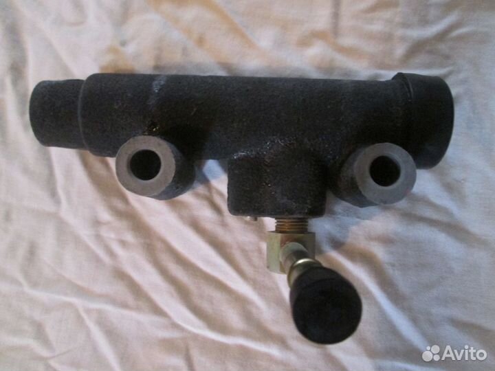 Цилиндр сцепления на Isuzu Forward