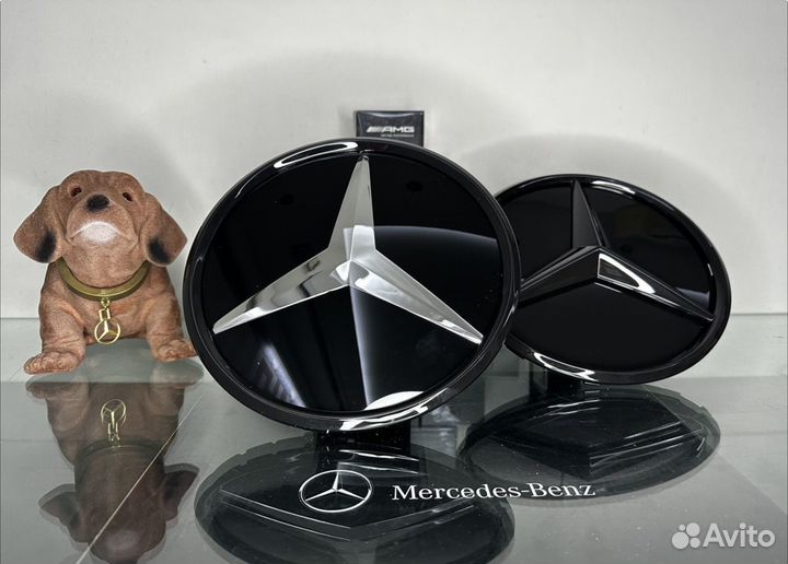 Эмблема звезда Mercedes Benz в решетку радиатора