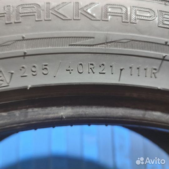 Nokian Tyres Hakkapeliitta R2 SUV 295/40 R21