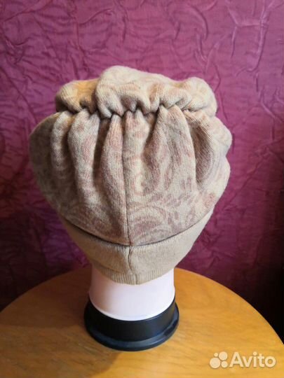 Шапка осенняя б/у