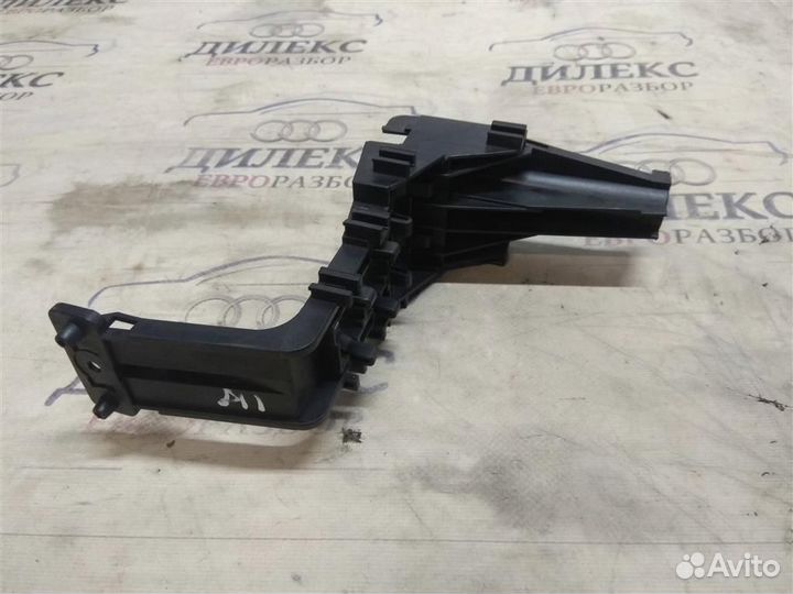 Блок реле Audi A4 (B7) 2004-2009