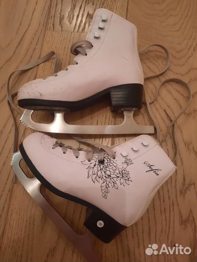 Коньки фигурные детские Nordway Sofia 32 размер
