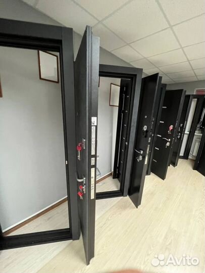 Тёплаякачественнаятолстая дверь входная с доставко