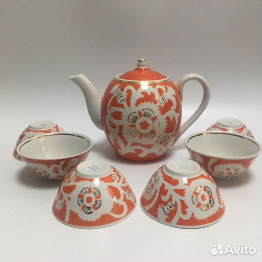 Чайный сервиз с пиалами