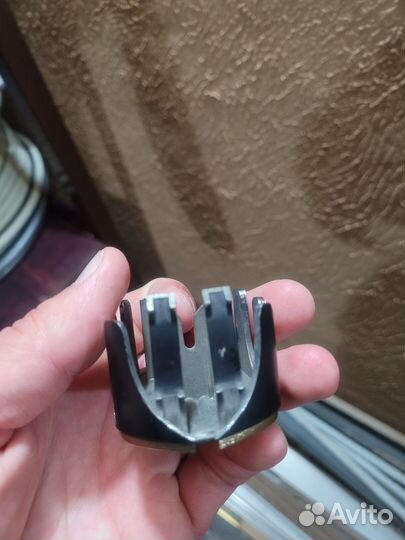 Золотистая эмблема решетки радиатора Mark II 90