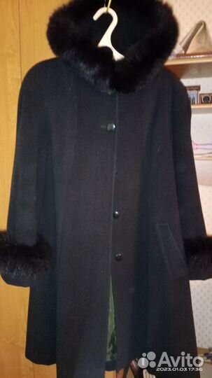 Зимнее пальто с мехом 46