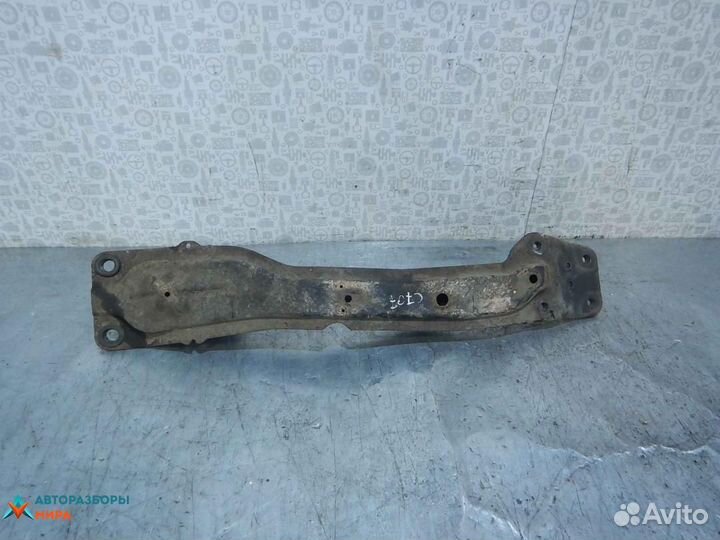 Балка под радиатор Nissan X-Trail T30 2004