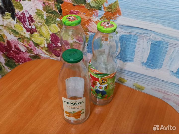 Бутылка стеклянная с крышкой 0.75