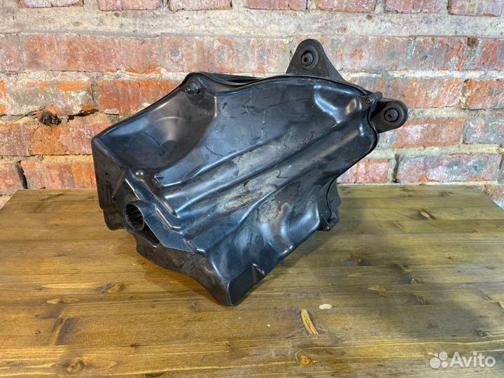 Корпус воздушного фильтра Bmw 3 E90 N46B20 VA2.0