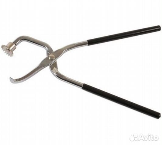 Съемник тормозных барабанов