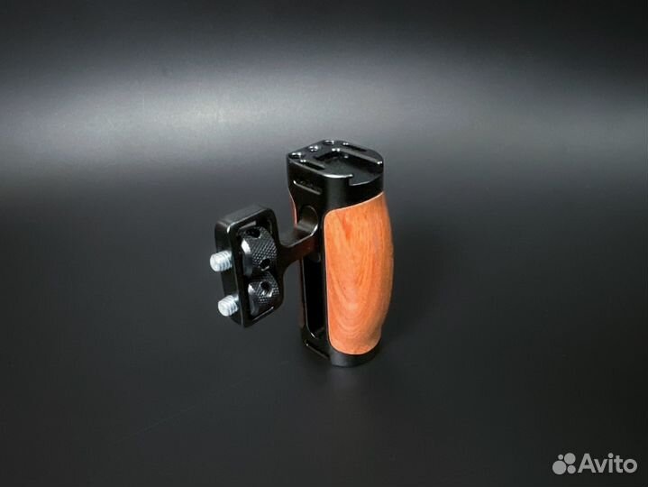 Универсальная боковая ручка Ulanzi R075