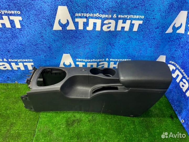 Подлокотник Nissan Qashqai J10 HR16DE 2008