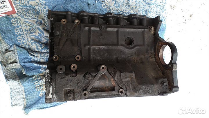 Блок цилиндров двс Grand Starex 715230