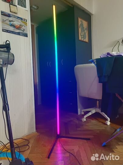 Угловая лампа RGB