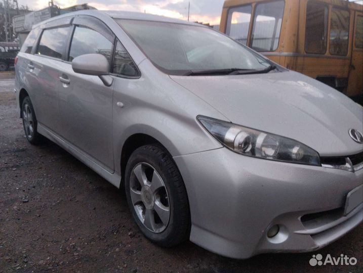 Toyota Wish, 2009