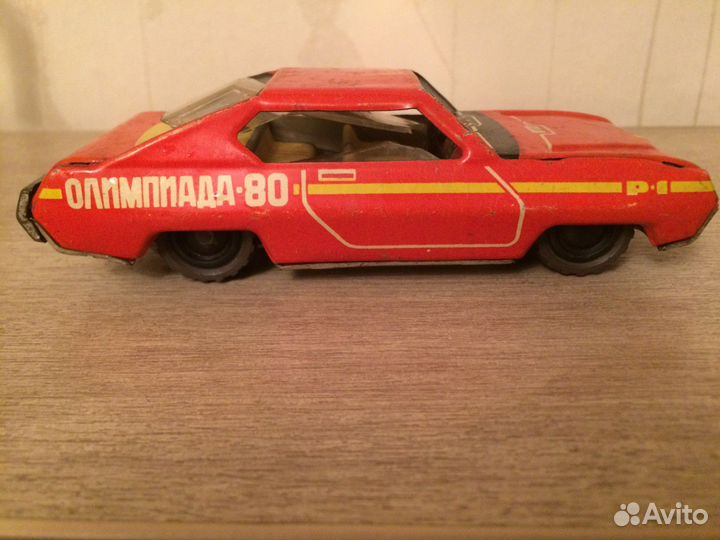 Детская металлическая машинка «Олимпиада-80» СССР