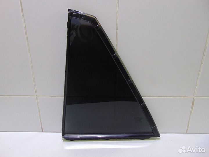 Стекло двери (форточка) заднее правое Lexus Rx 350