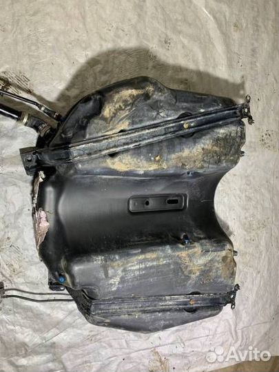 Бак топливный Volvo S60