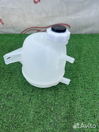 Бачок расширительный Renault Logan L8 K4M