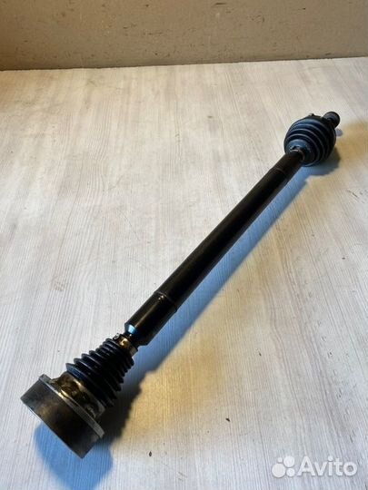 Привод правый Volkswagen Golf 5 BSE