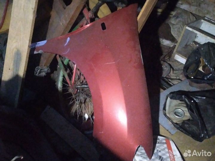 Капот и крыло правое