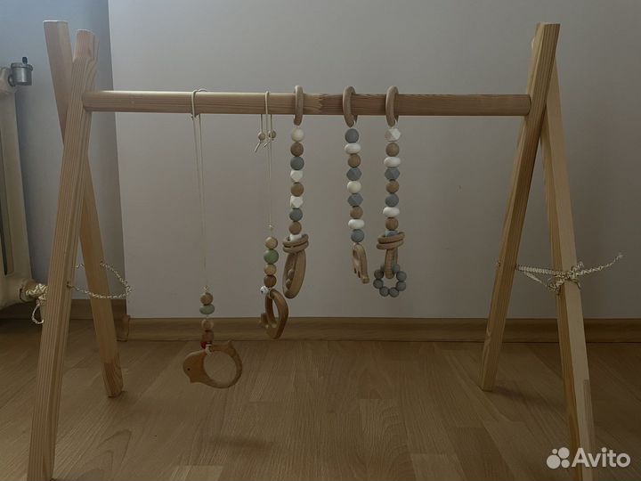 Деревянный тренажер. Монтессори мобиль
