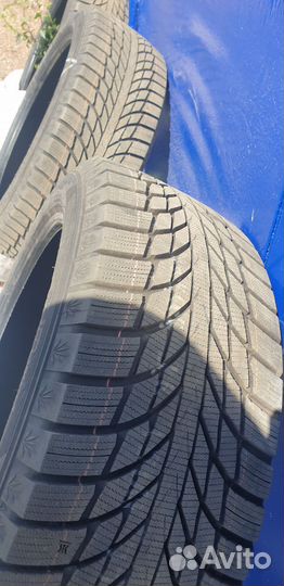 Kumho WinterCraft Ice Wi51 225/45 R18 95T