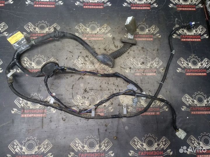 Проводка(коса) двери Nissan Primera P12