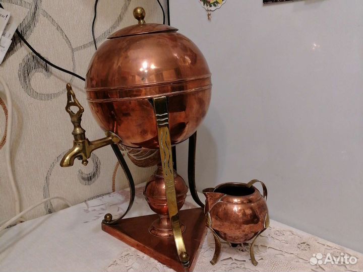 Антикварный медный самовар