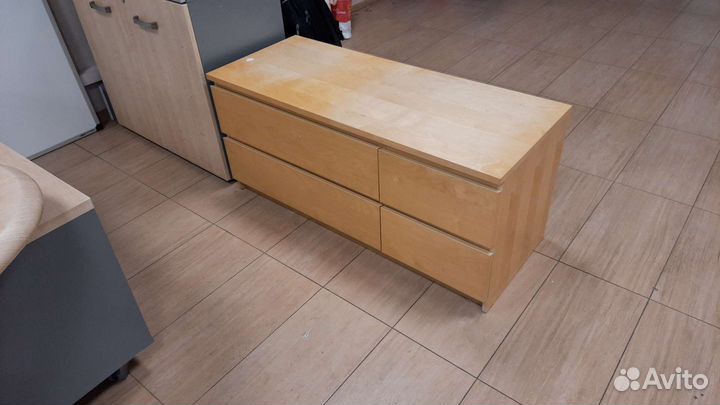Тумба офисная с ящиками