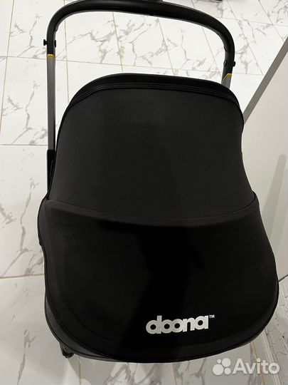Doona Plus, nitro black с базой isofix