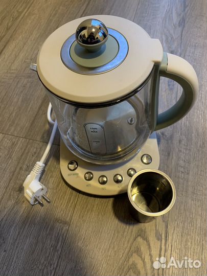 Чайник электрический Brayer б/у на запчасти