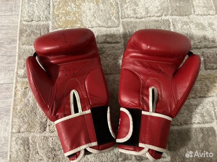 Перчатки и Футы