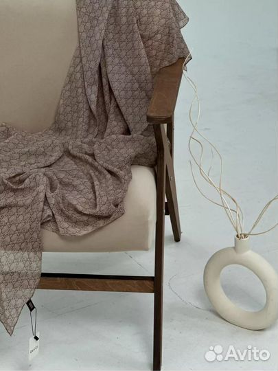 Палантин gucci