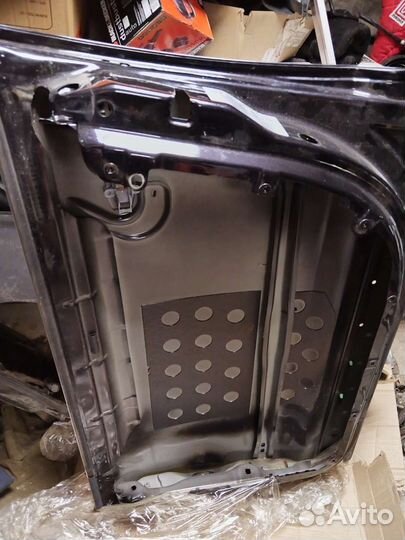 Дверь на touareg передняя правая