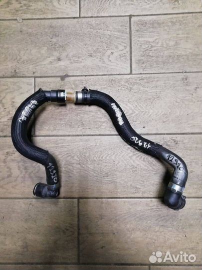 Патрубок отопителя (печки) Chrysler 200 68104972AA