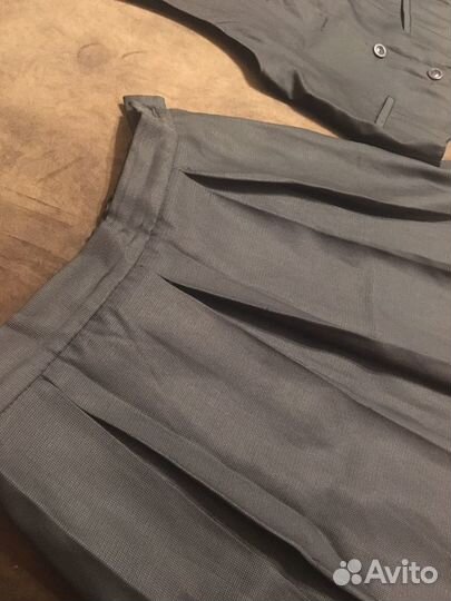 Школьная форма (сарафан, юбка, жилетка)