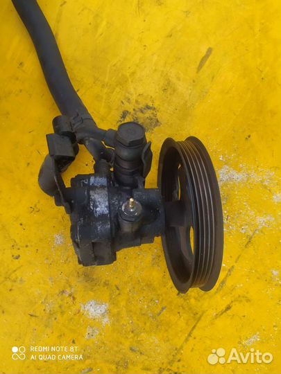 Насос гур Mitsubishi MR 353612 контрактный бу