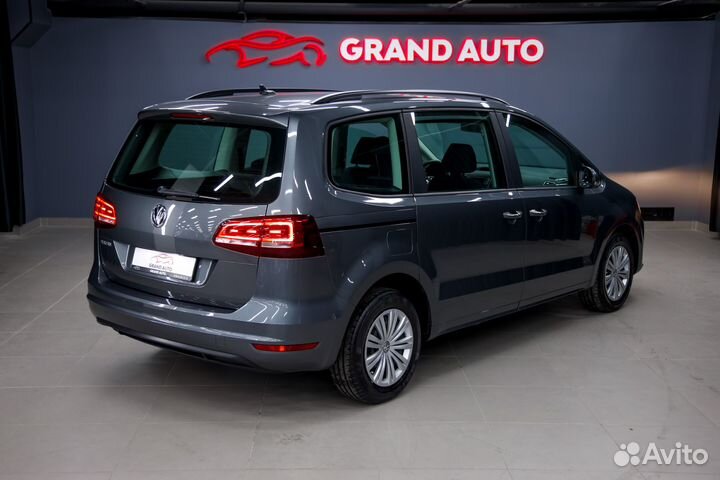 Volkswagen Sharan 2.0 AMT, 2018, 153 700 км