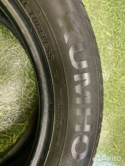 Kumho Ecsta HS51 215/55 R17