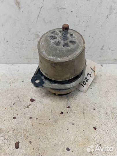 Опора двигателя Ауди Q7 4L