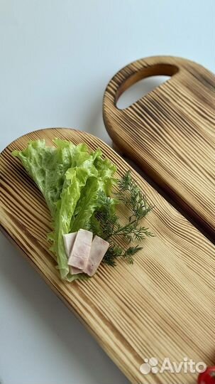 Доска для сервировки на ножках