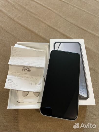 iPhone Xr, 64 ГБ