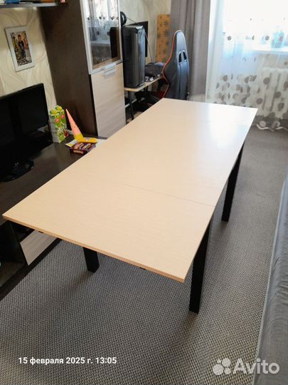 Кухонный стол