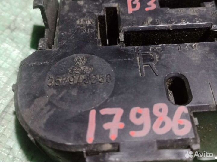 Плата фонаря задняя Volkswagen Passat B3